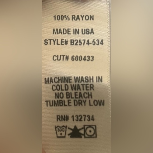 Bella Dahl Ivory Rayon button up long sleeve top, size Small - Picture 3 of 3